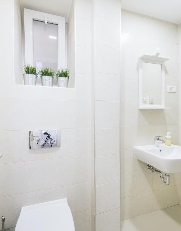 Apartments Downtown ซาเกร็บ ภายนอก รูปภาพ